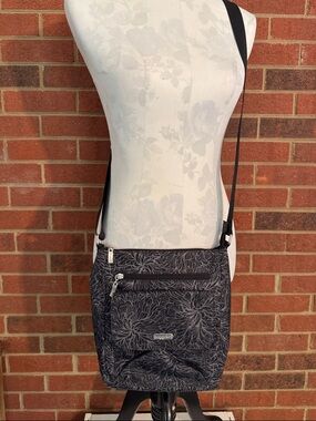 Baggallini Pocket Crossbody Bag in the "Midnight Blossom" Floral Print w/RFID